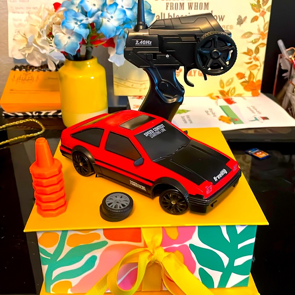 RC Drift Car - Red Toyota AE86